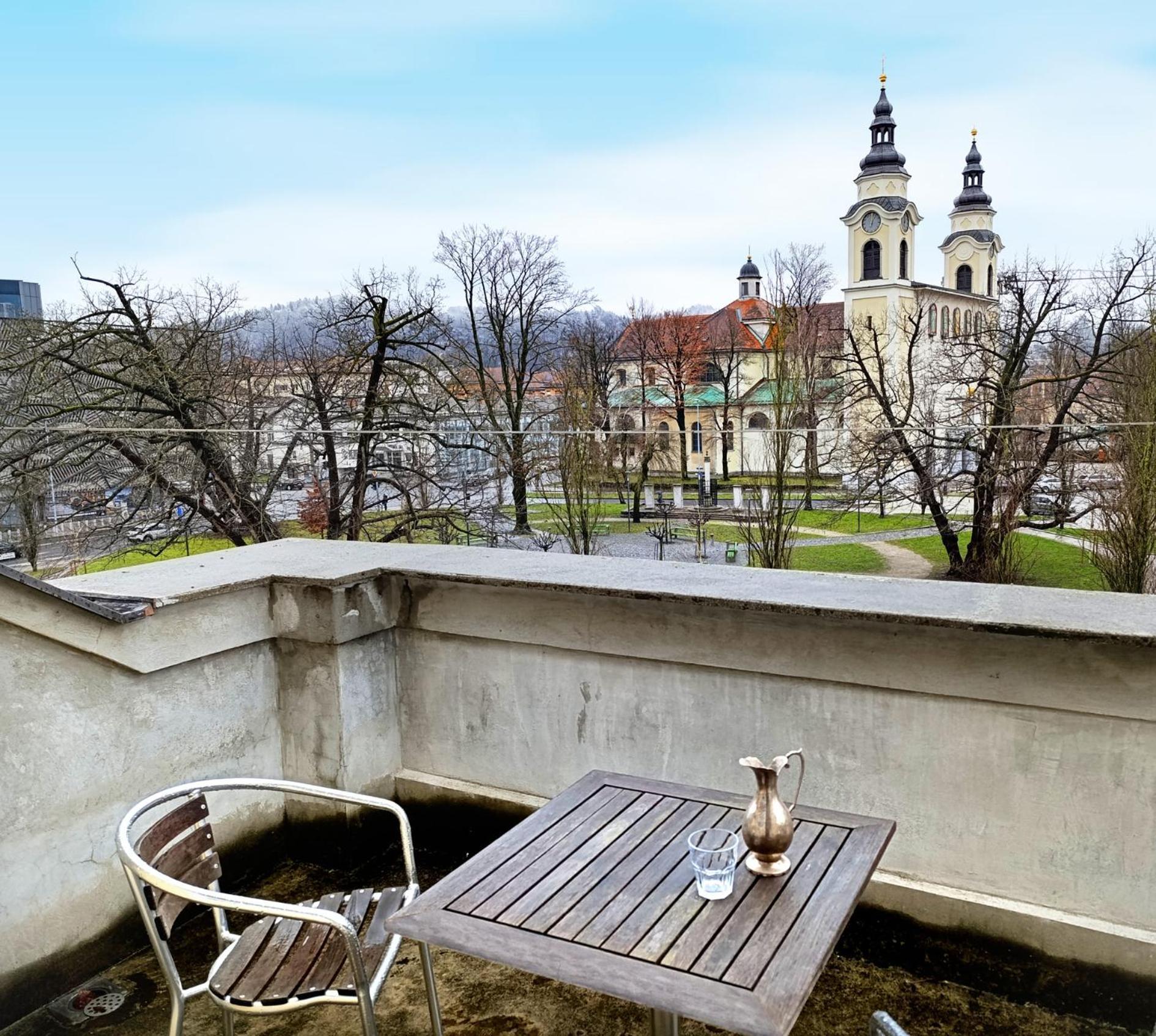 Katrca * Ljubljana